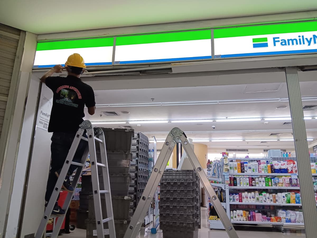 Tim profesional konstruksi